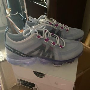 Ladies New Nike Vapormax